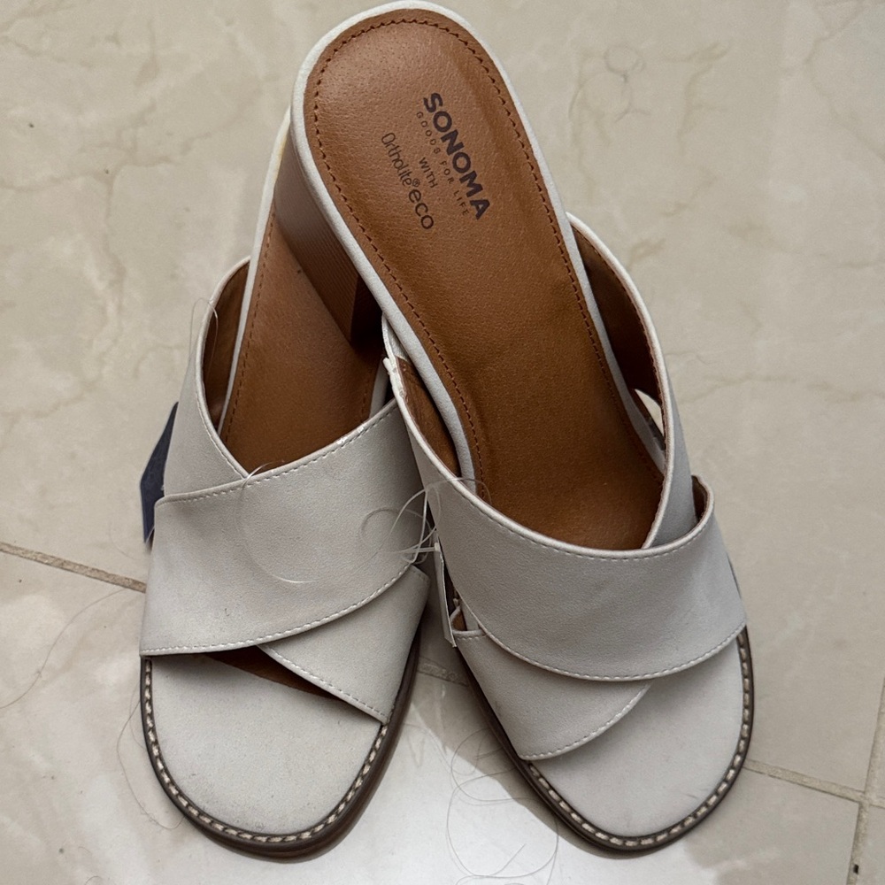 Sonoma Women's Cream Mules